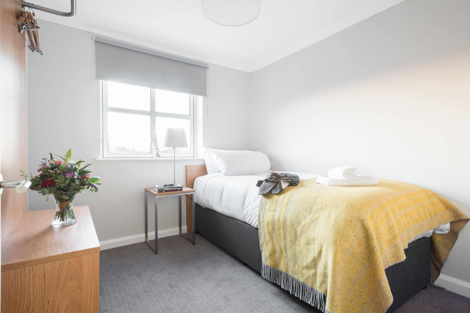 Premier Suites 독서 외부 사진